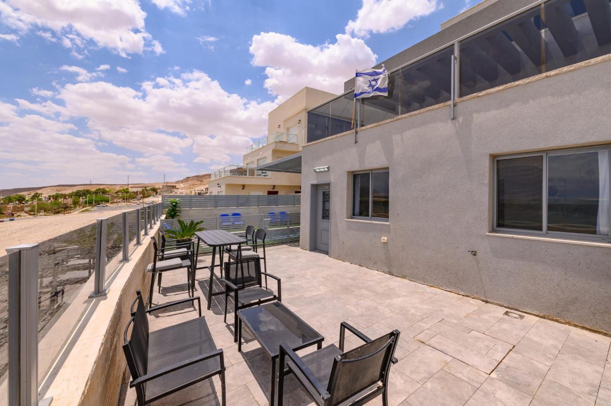 אל-ים המלח Hotel Neve Zohar Exterior photo